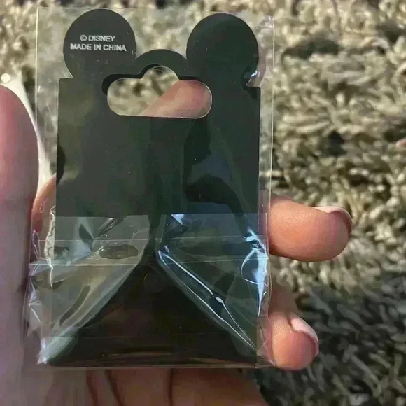 Disney Splash Mountain Pin - Picture 2 of 2